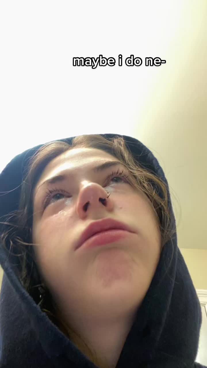 @:3