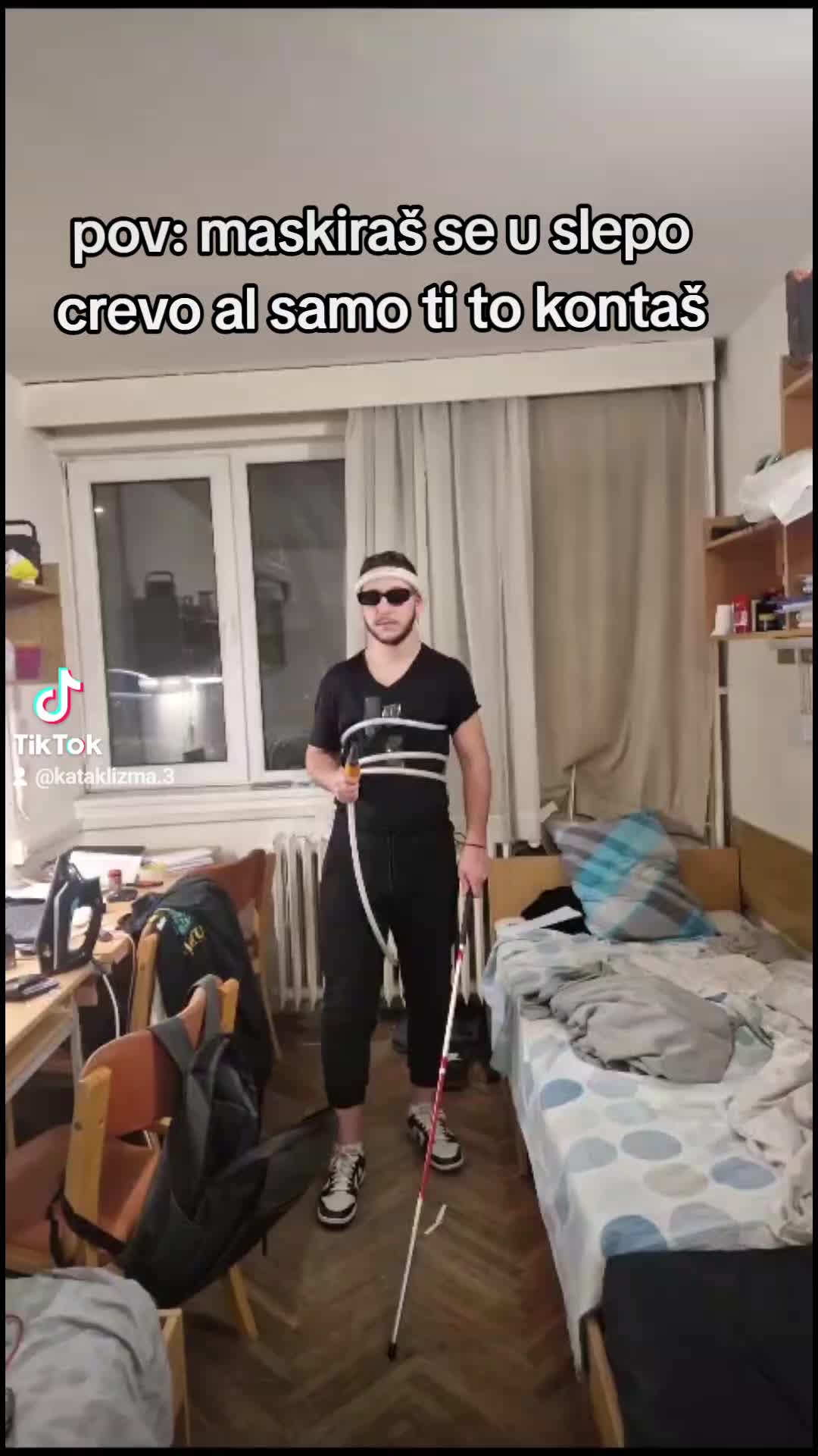 @dačkec liže mačkec