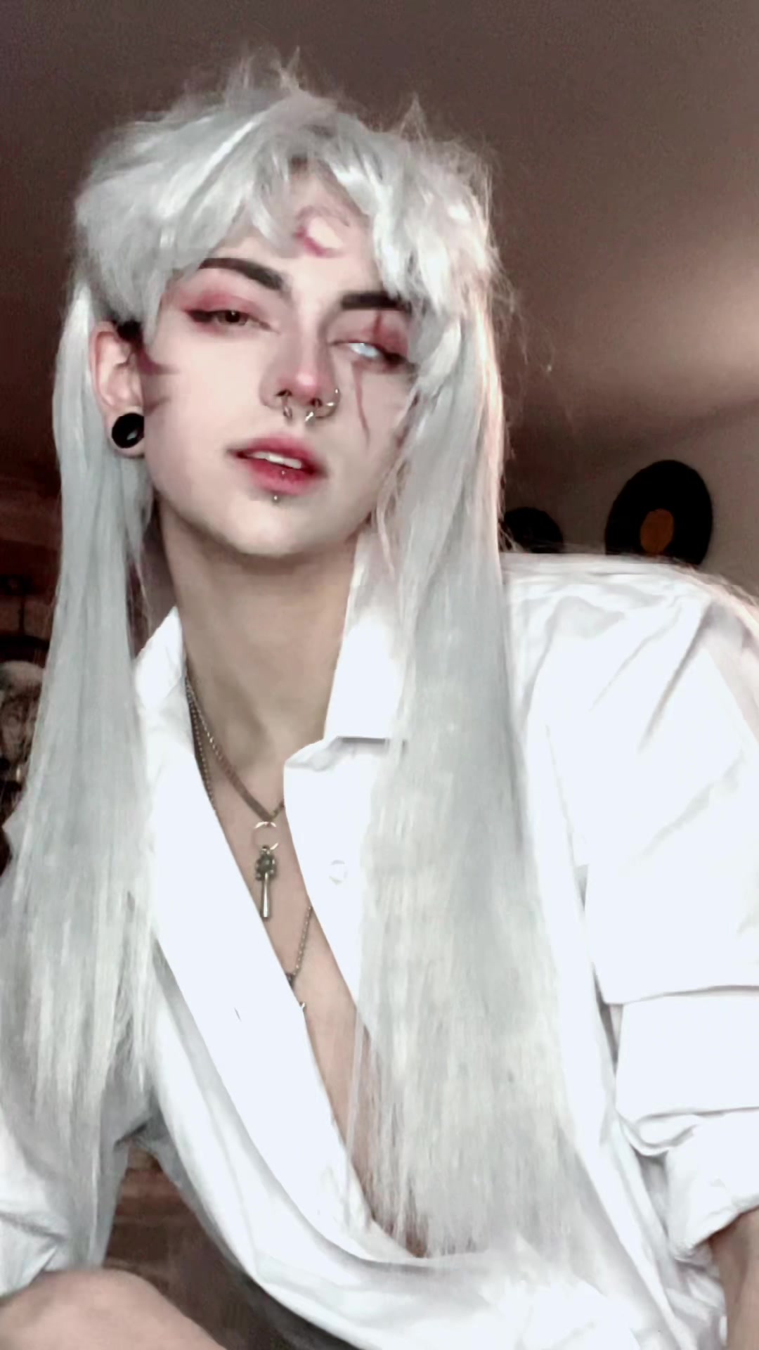 @Noah (ᚾᛟᚨᚺ)