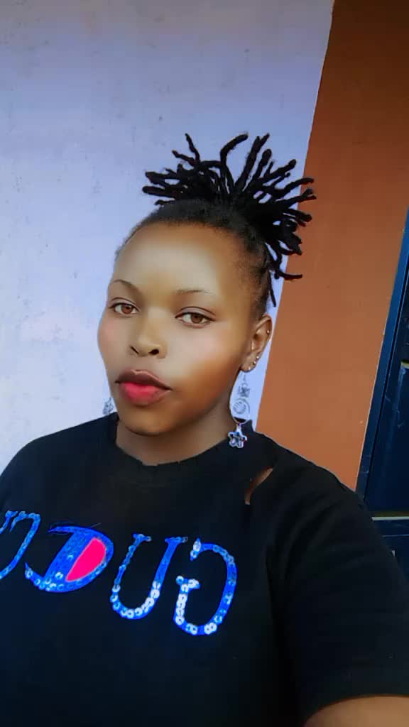@🌹Cess the girl 🦋