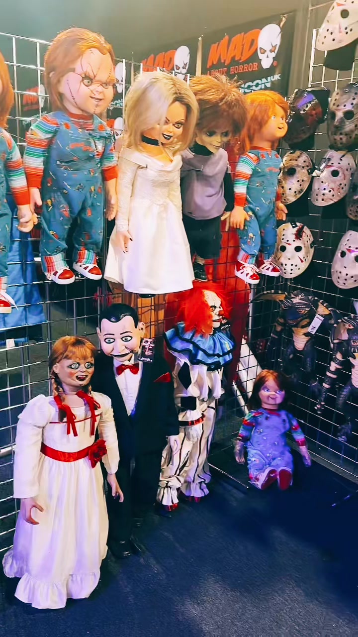 @Horror girl