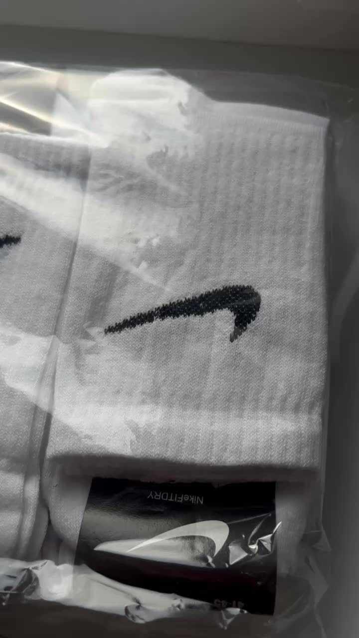 @FoxSocks