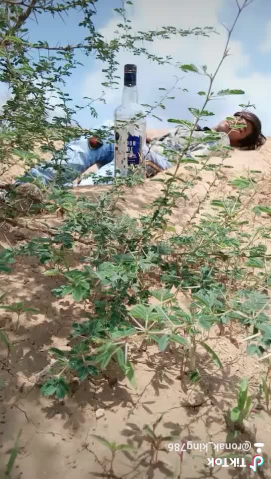 @mr_Ronak_{FB king}👈