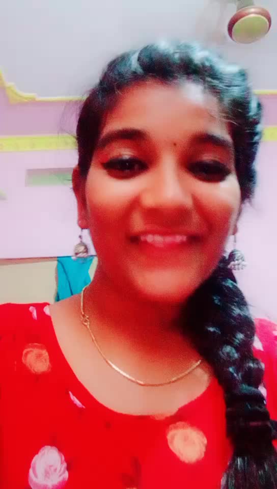 @geethu- selfie33