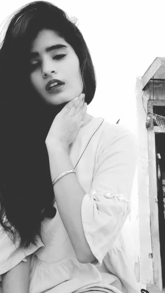@selfie ❤️queen❤️