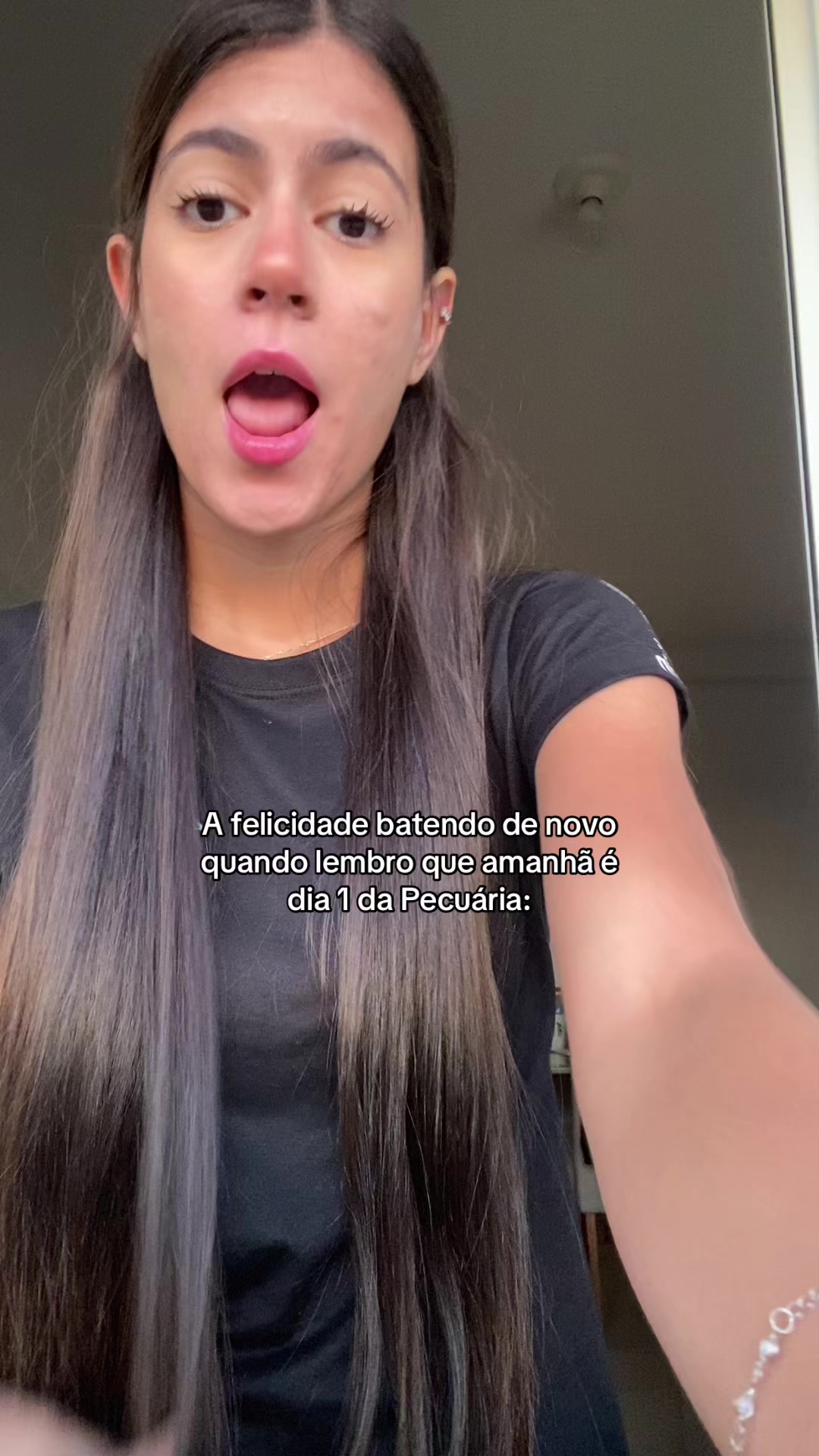 @melzinha_moraess