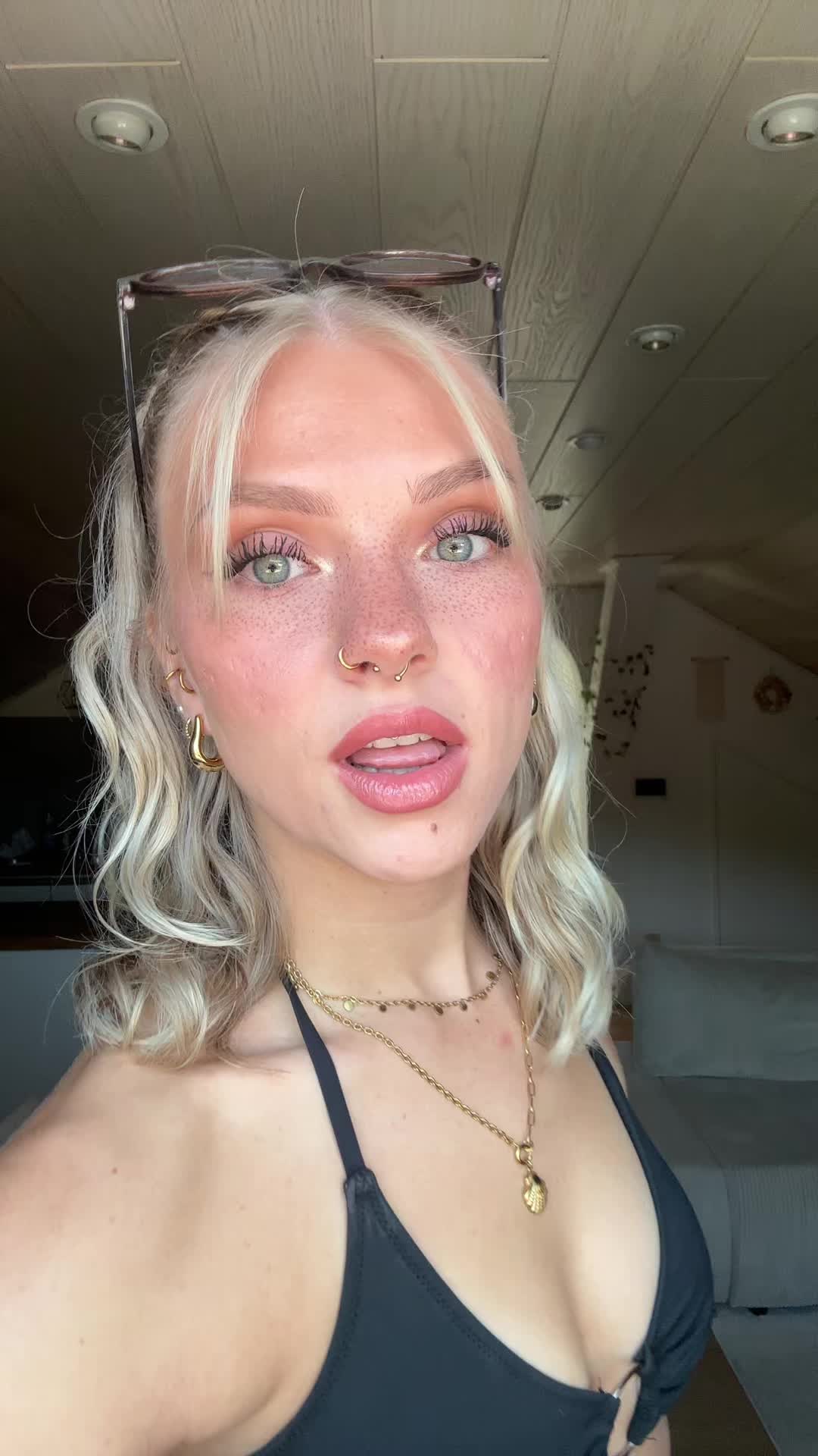 @michelle14077