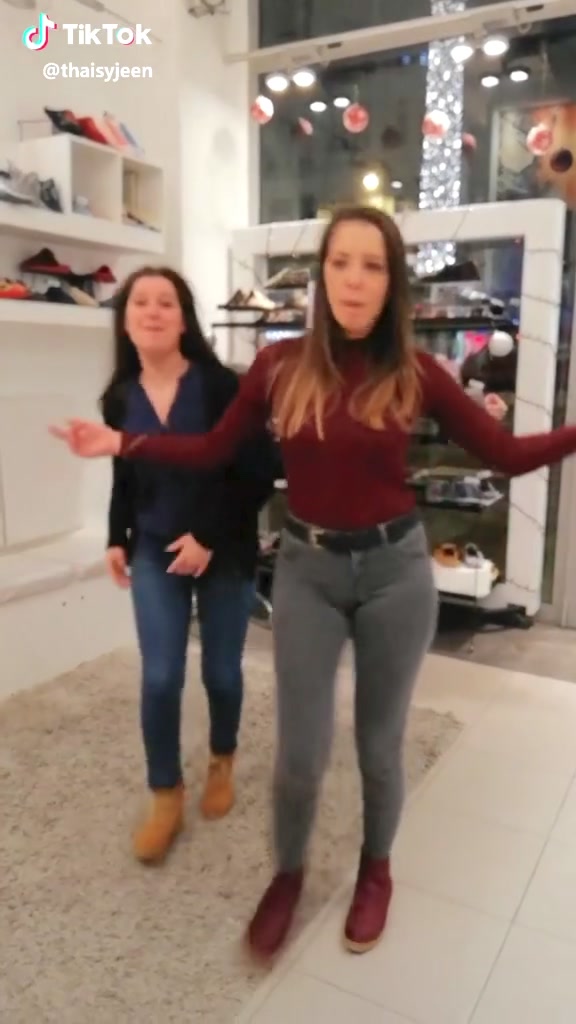 @TOTAL TIGHT JEANS