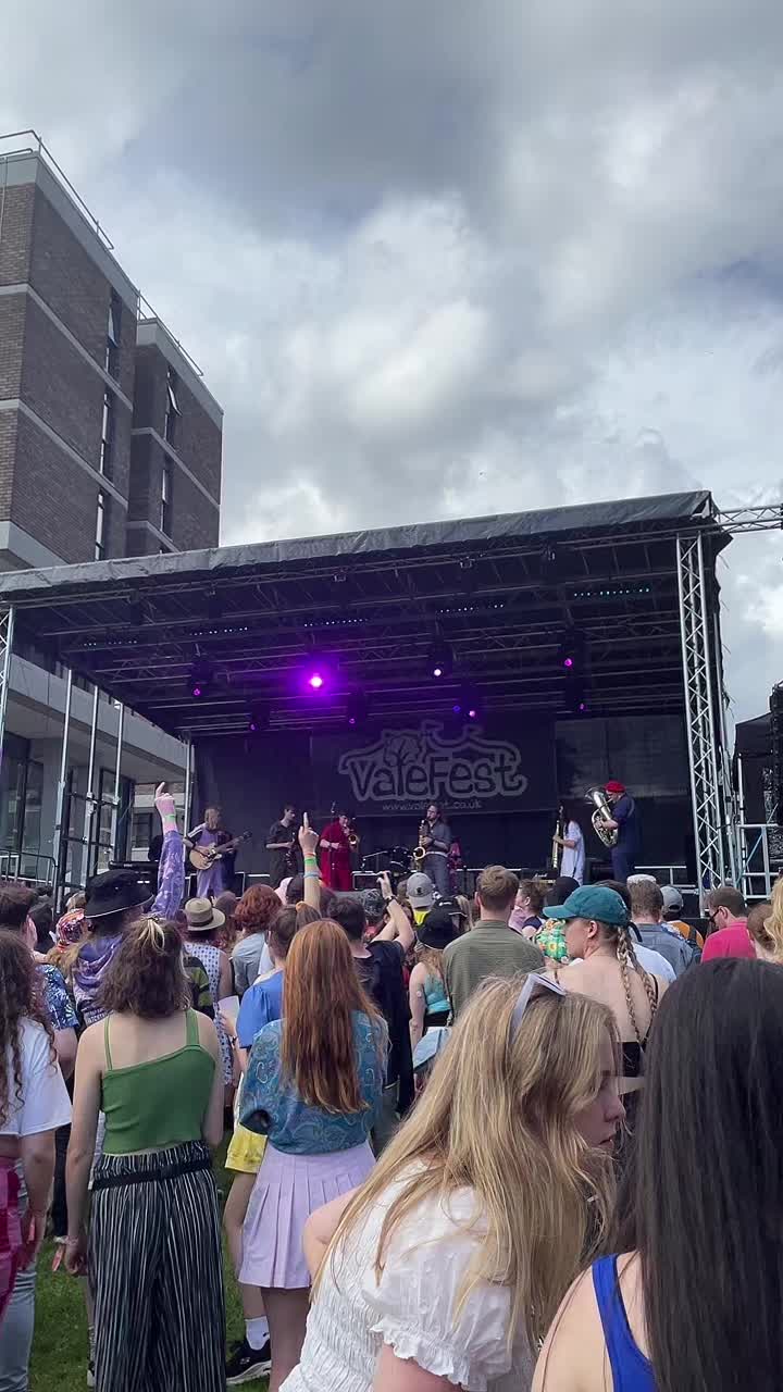 @Valefest