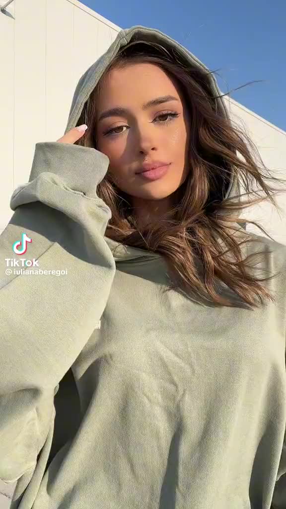 @Cezara_ Cristescu
