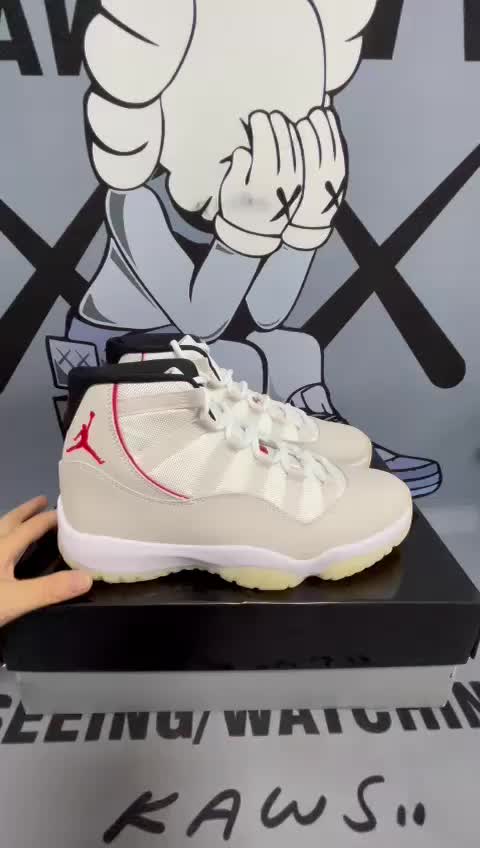 @Infinite Sneakers Imp.