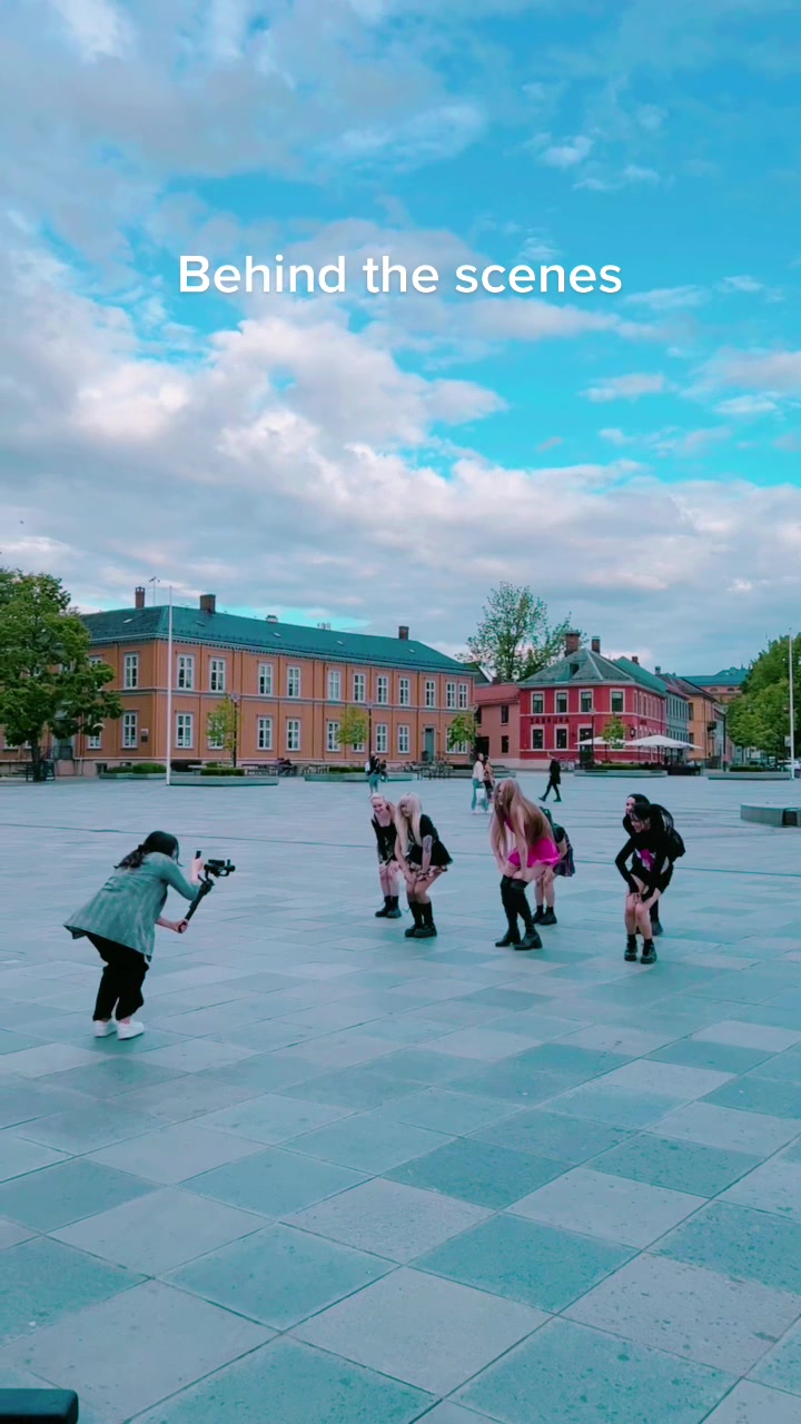 @Chromatic Dance Crew