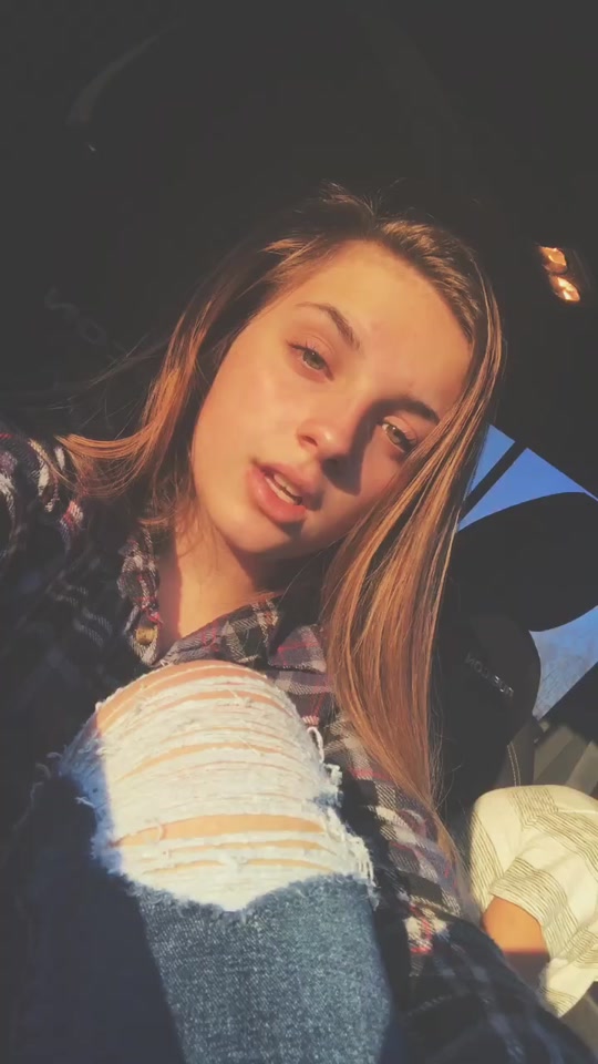 @bailey hurley🌼🌜✨