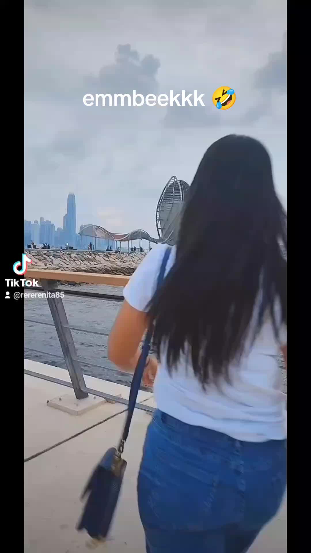 @rererenita85