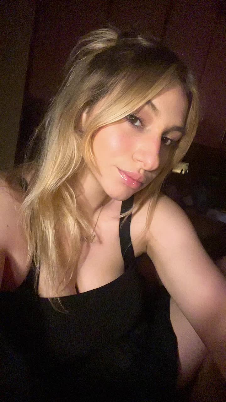 @consuelo__