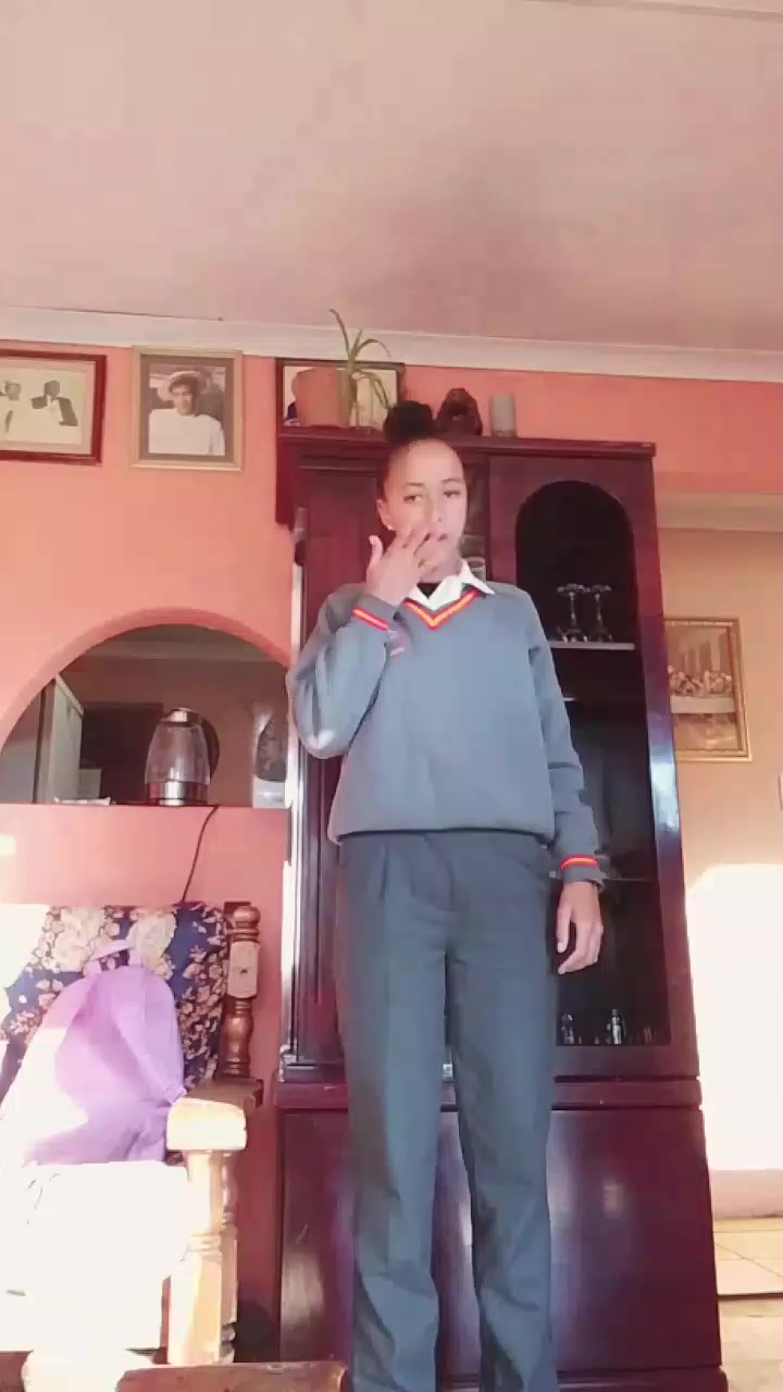 @KiraGirl 👅.