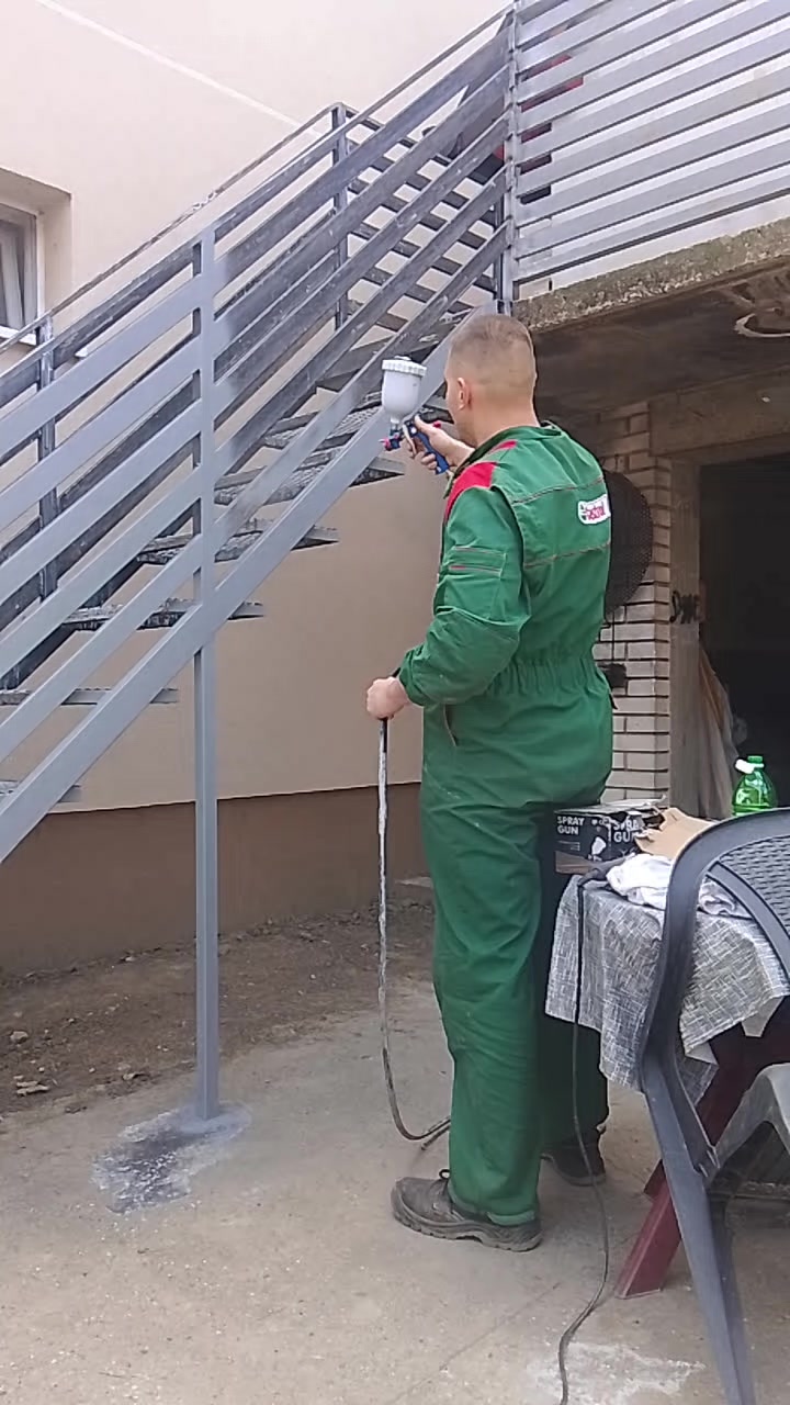 @Vučko