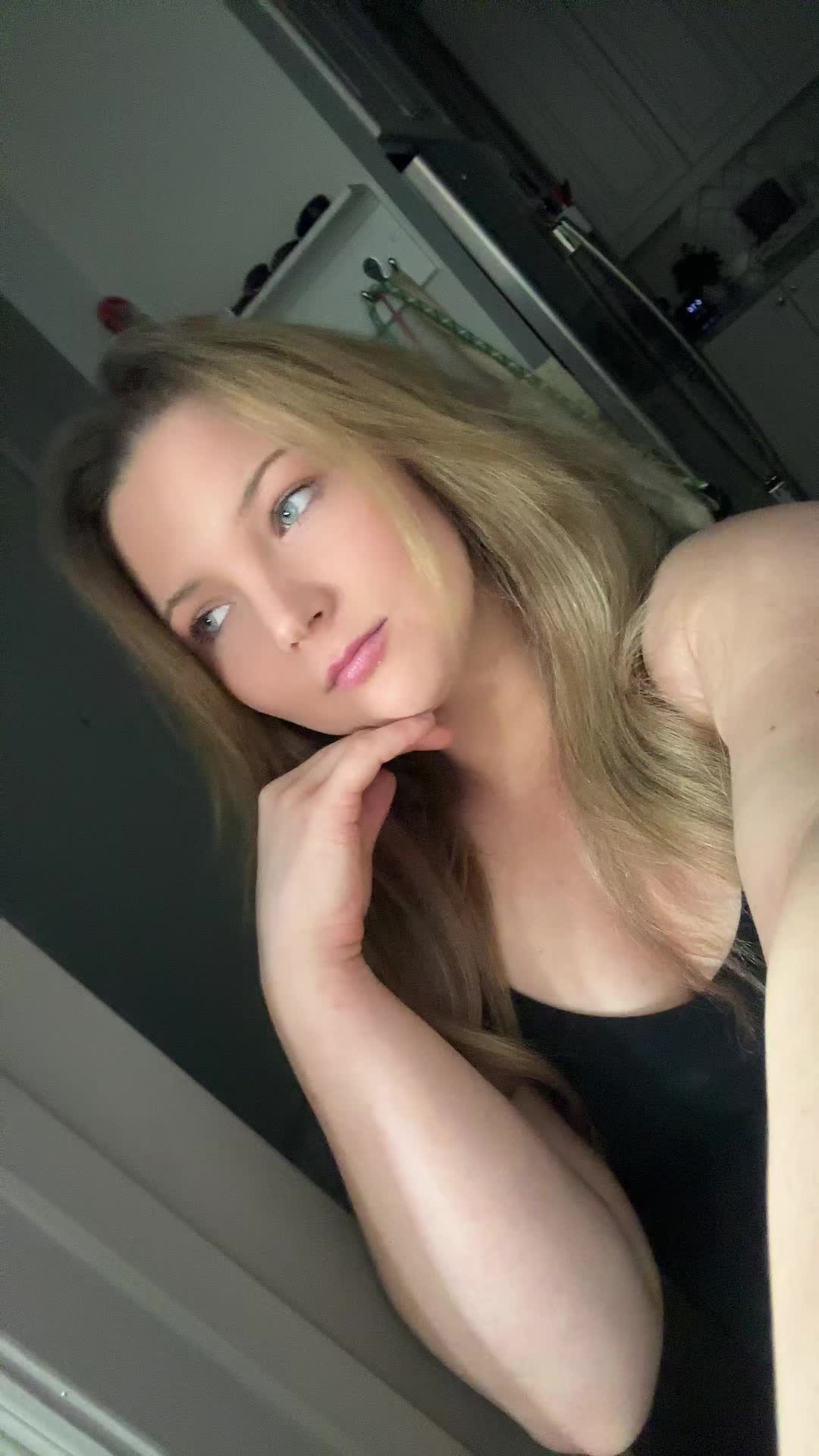@AnneMarie