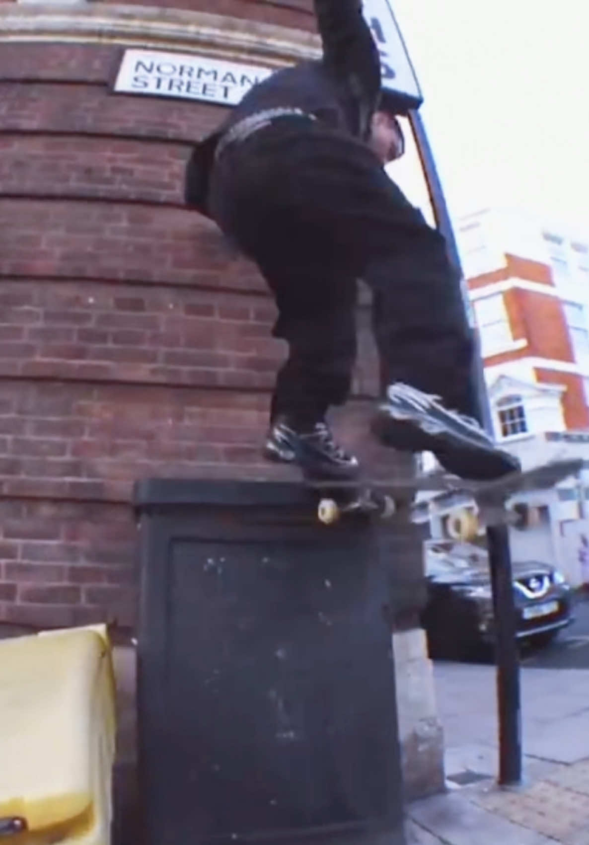 @Clipskateboard