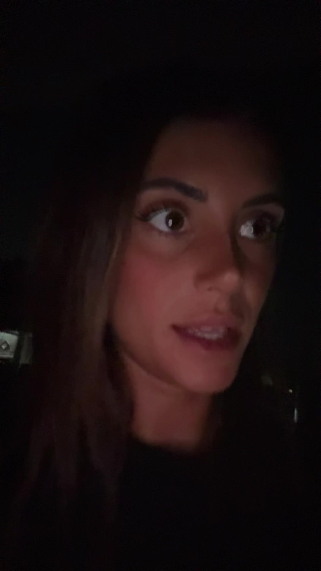 @Emi.