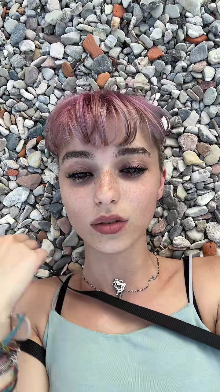@nicole trainini