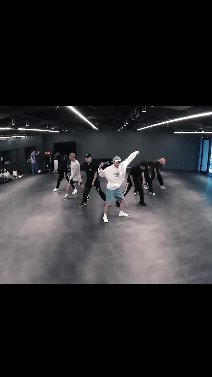 @R.97🎧🖤💚