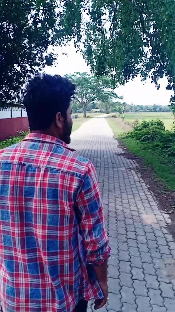 @@GitarthagirinSinger