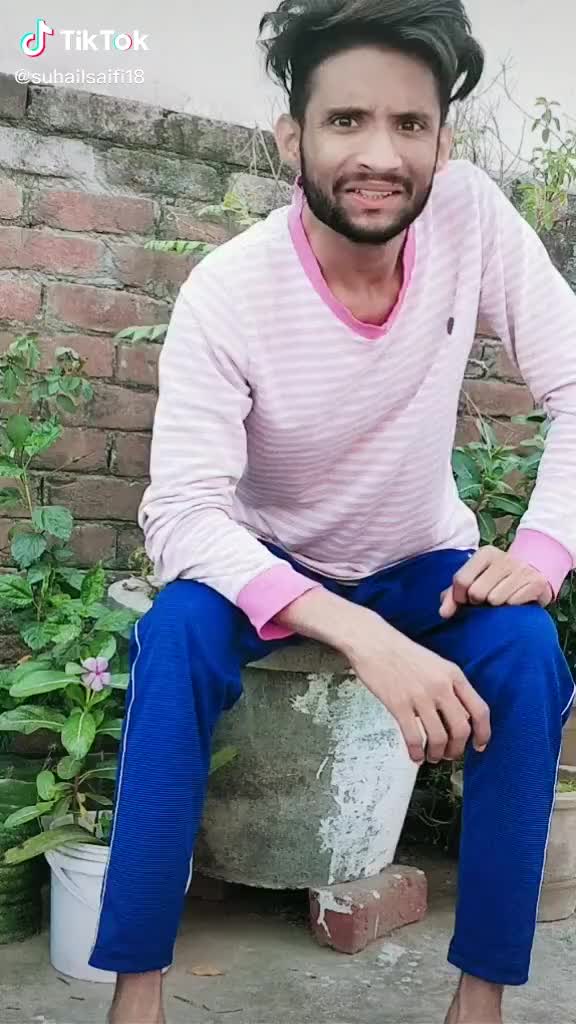 @Bhat Shaukat