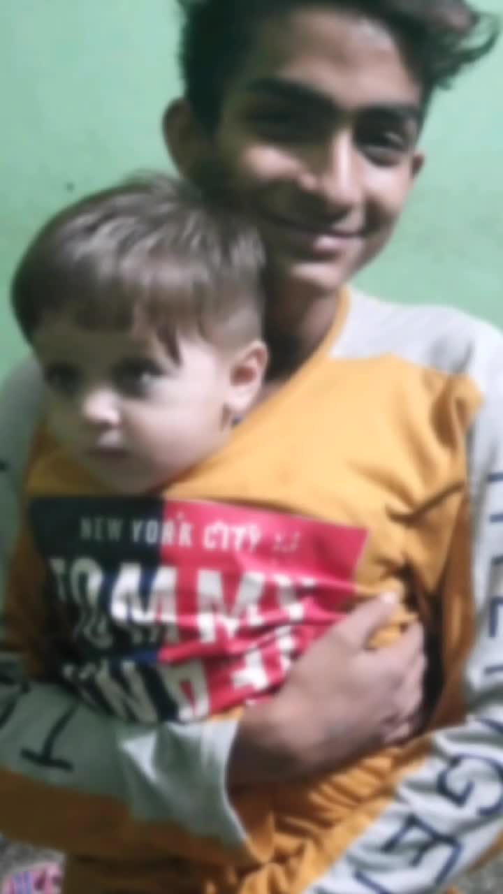 @Alec][Boy