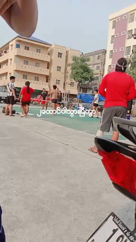 @Htet ko ko