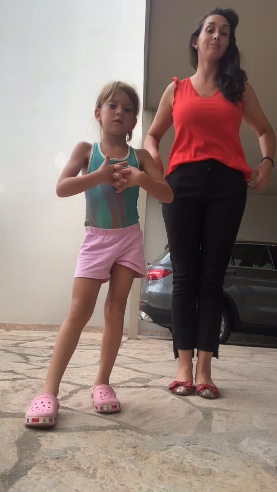 @Marti y delfi