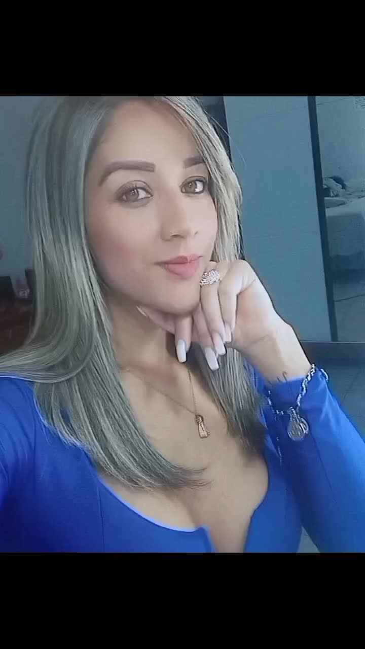 @Tha&iacute;s