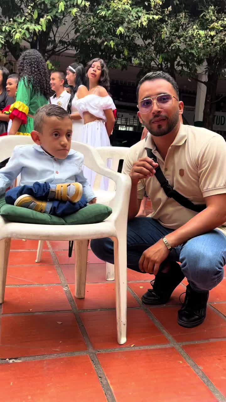 @Antonio Flórez