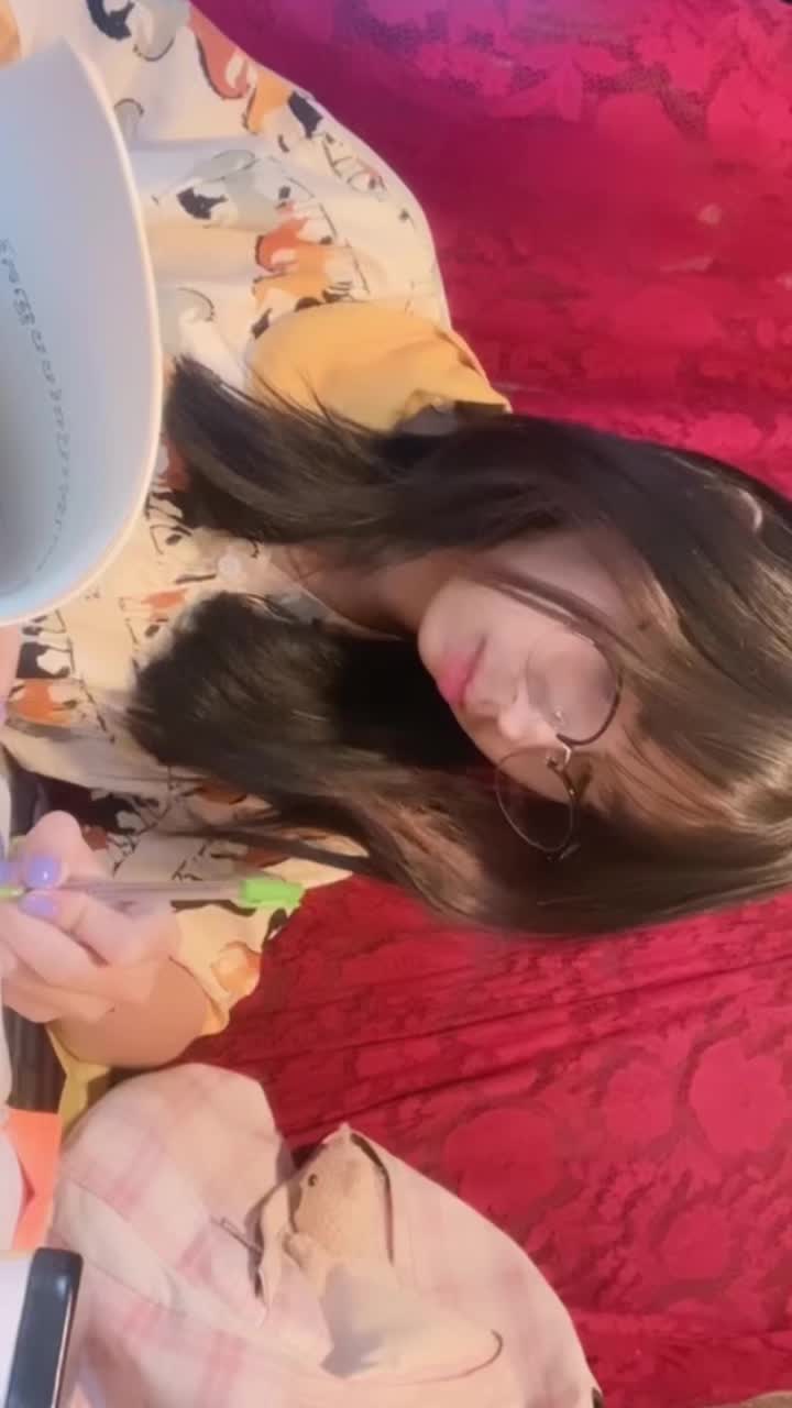 @Lily
