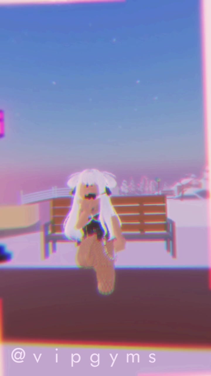 @𝗛𝗲𝗹𝗹𝗼 :𝟯