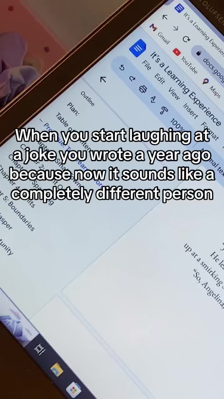 @:))
