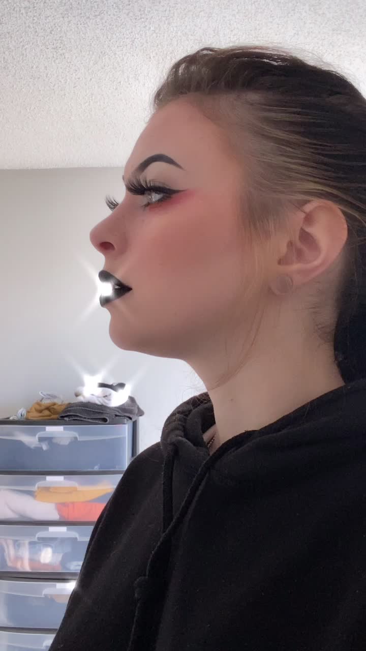 @Nikki✨
