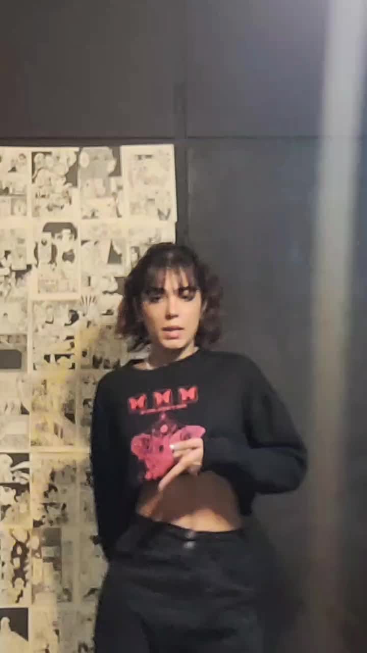 @roozinnn