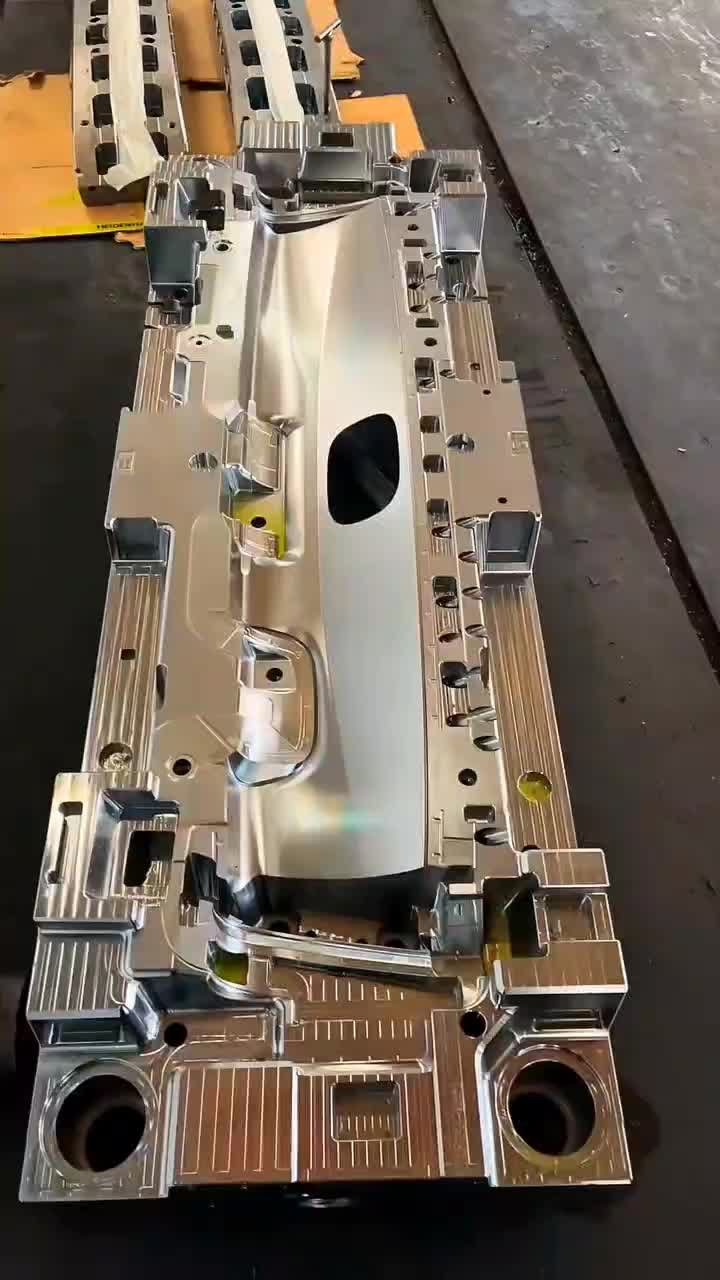 @CNC Machining Equipment