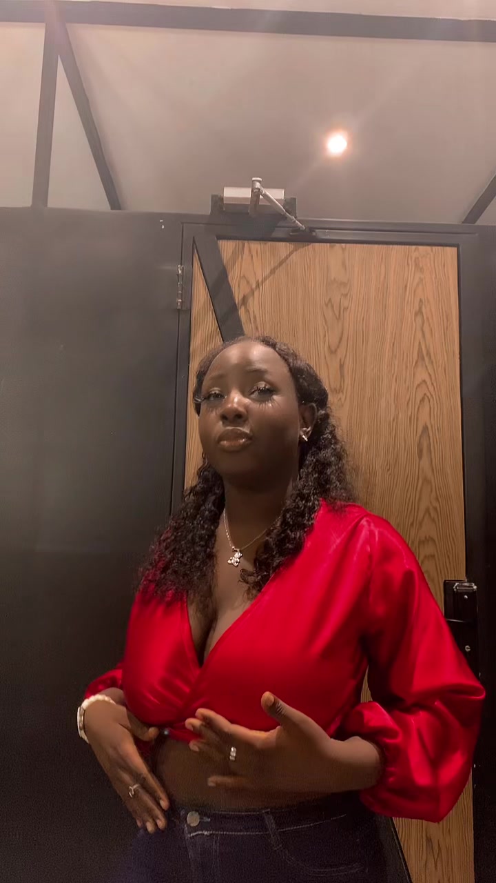 @Layomiii