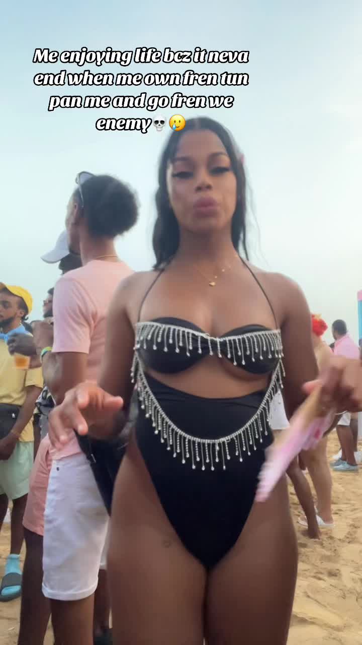 @Pinky🩷🇯🇲