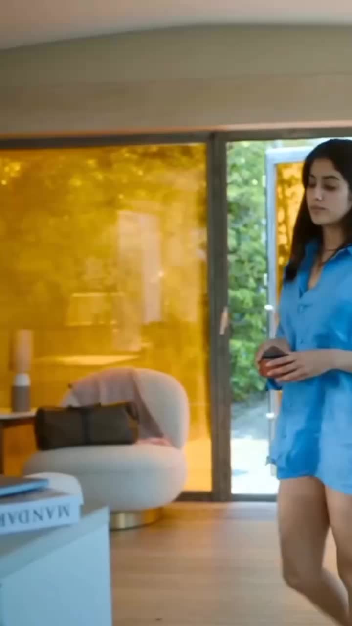 @Janhvi Kapoor Official