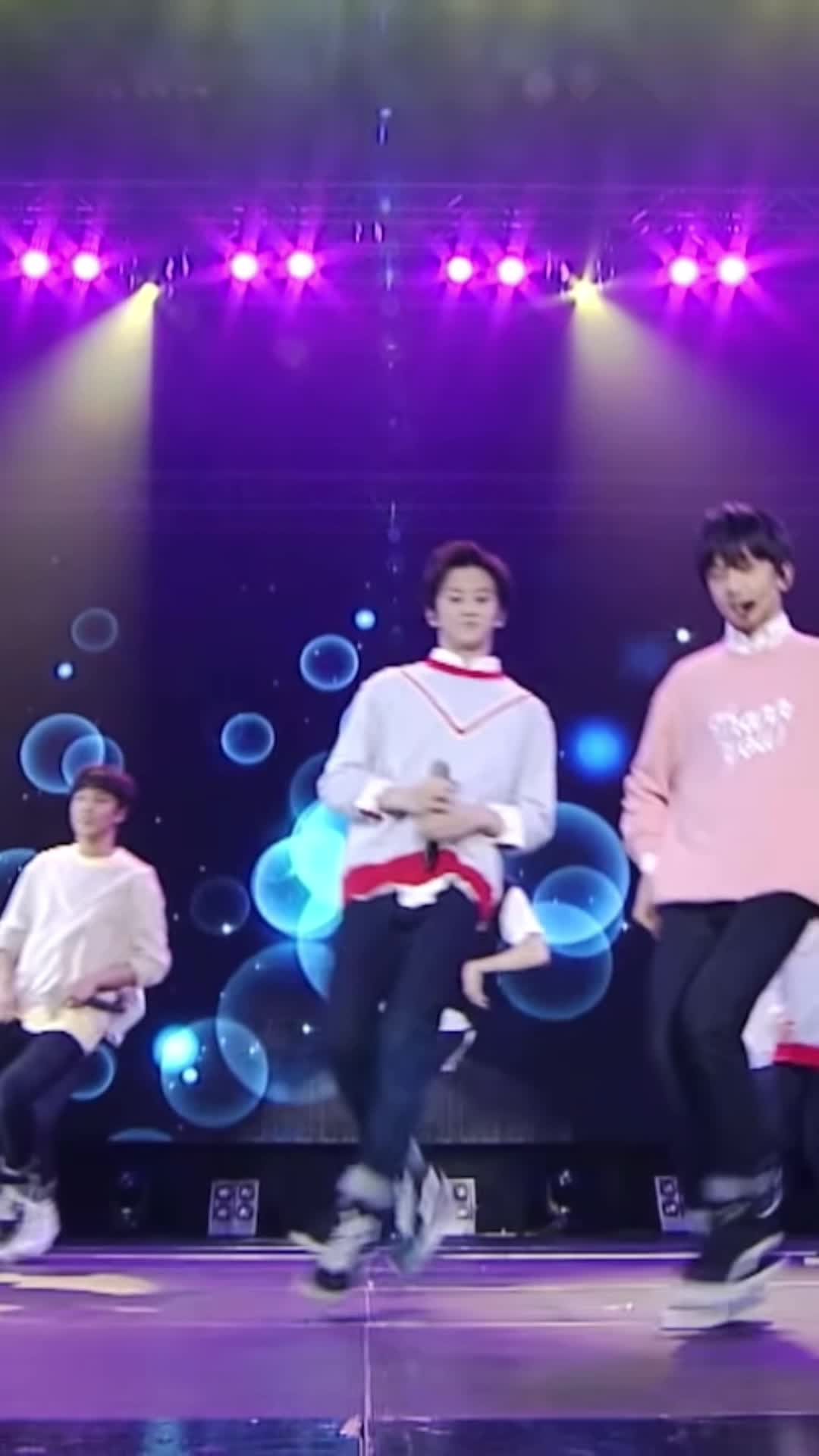 @✽.。.:*・゚悠