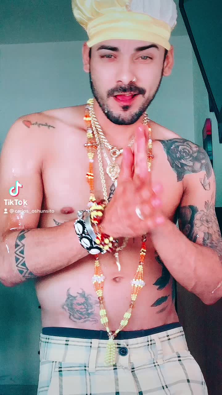 @Carlos Oshunsito🍯 omo oshun💛