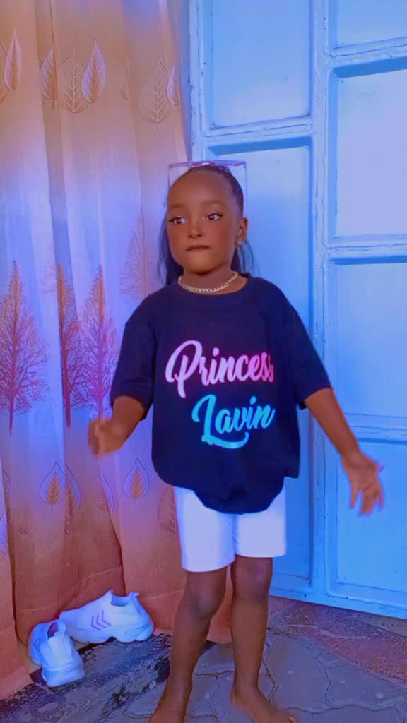 @Lavin_the_Princess