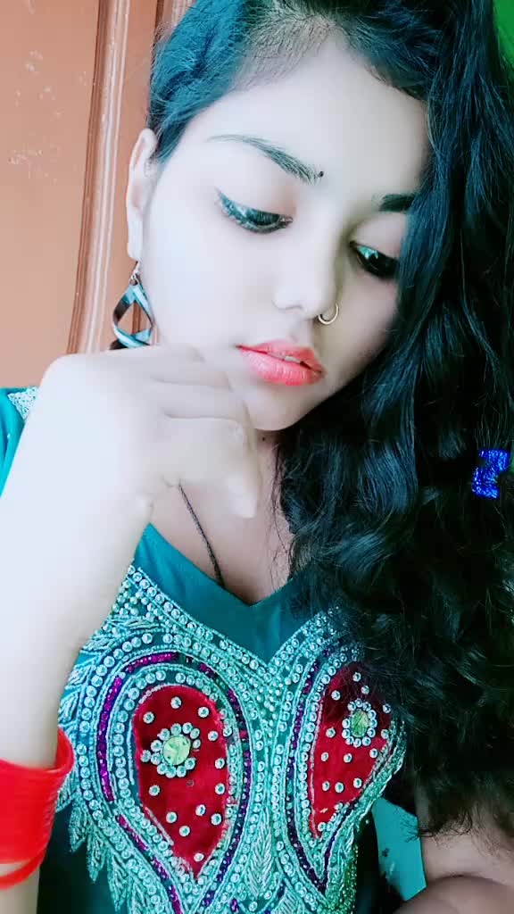 @👰Kavya unique 👰