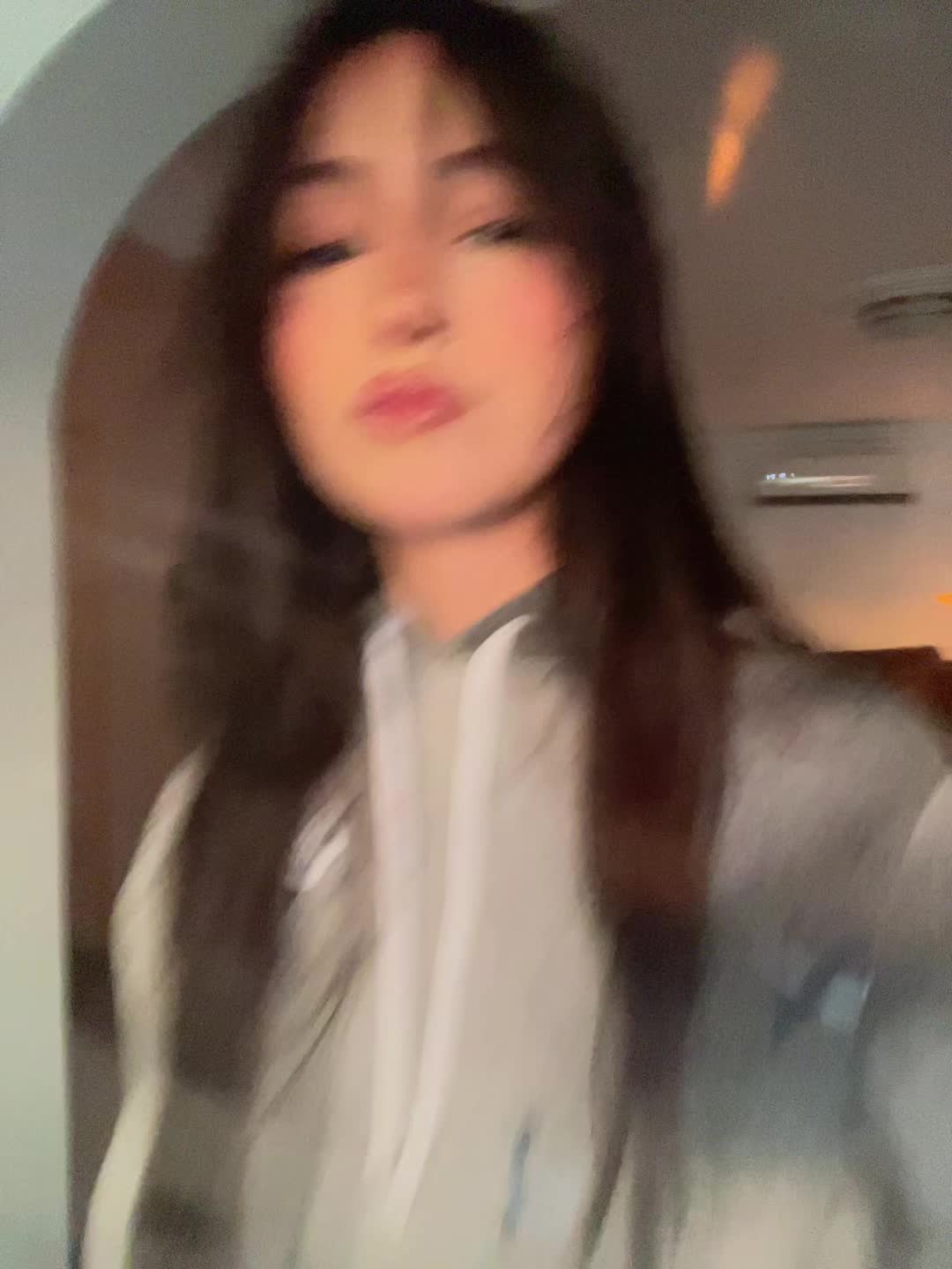 @️