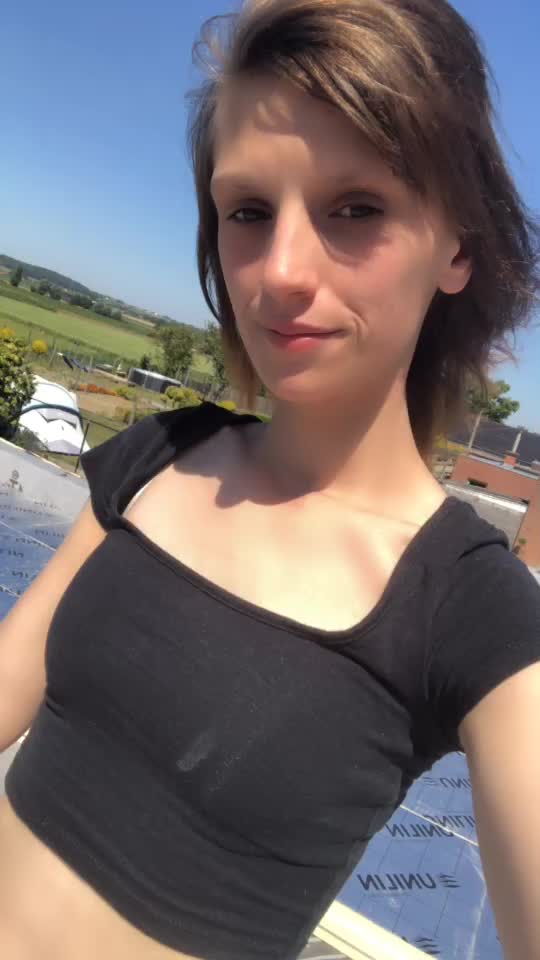 @ElienLyanoo 💙