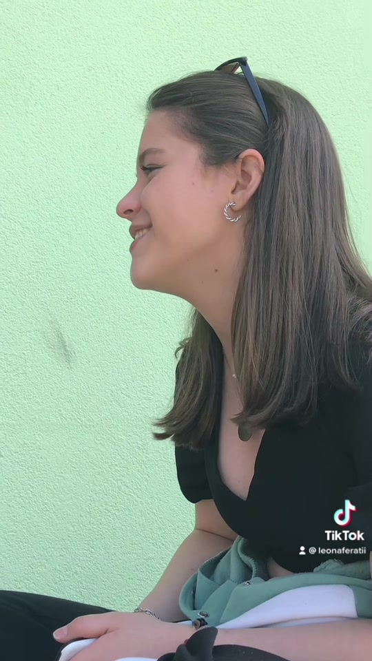 @Leonaa