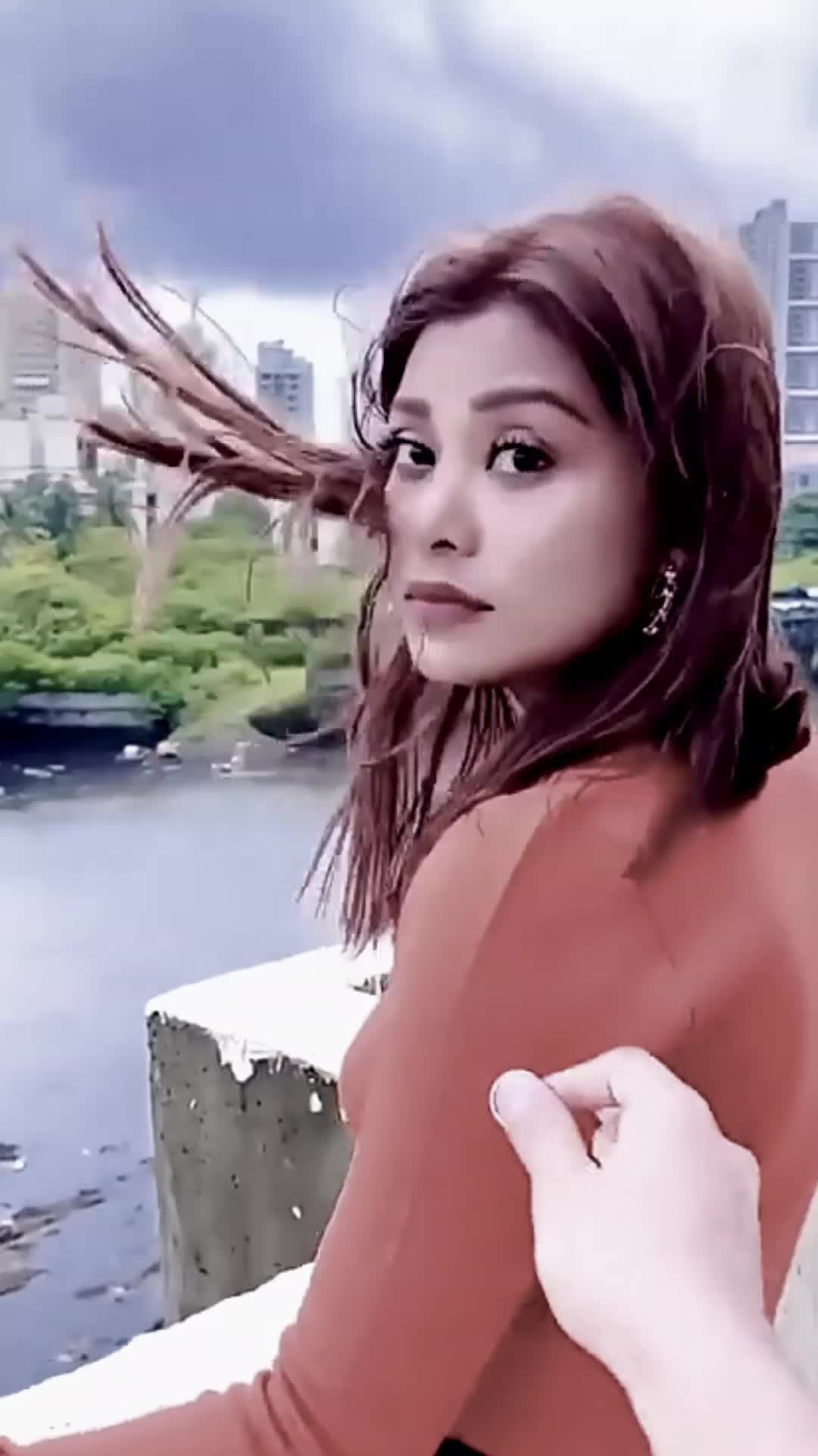 @🖤